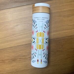 NWOT Starbucks Reserve Chicago Welly Bottle with Bamboo Top and Infuser